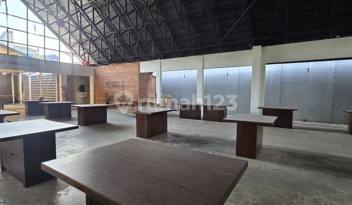 Disewakan Ruang Usaha Dinaripan Mainroad Cocok untuk Usaha