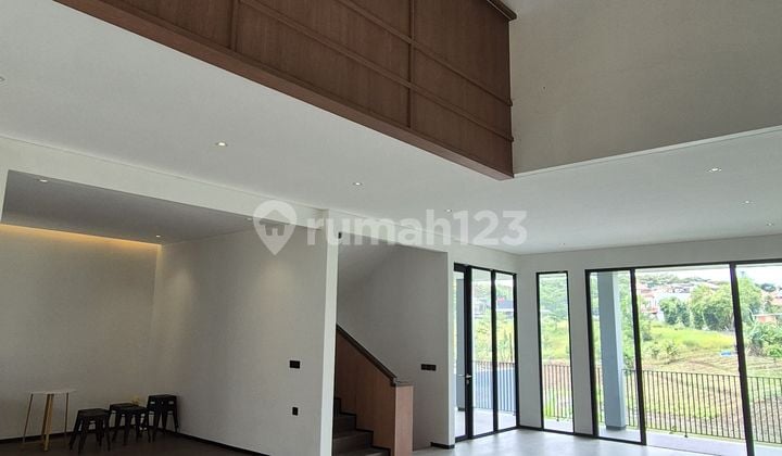 Dijual Rumah Mewah Kotabaru Parahyangan Siap Huni