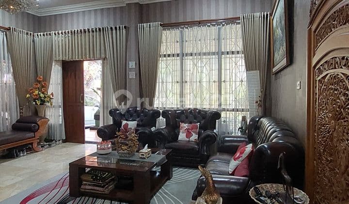 Dijual Rumah Besar Sayap Sukajadi Area Pvj