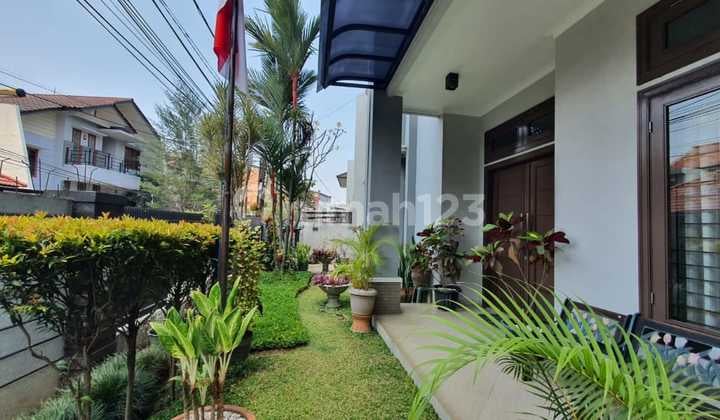 Dijual Rumah Belanda Disayap Dago Siap Huni