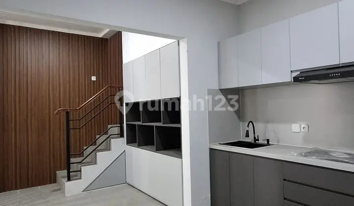 Dijual Rumah Kotabaru Parahyangan Modern Minimalis
