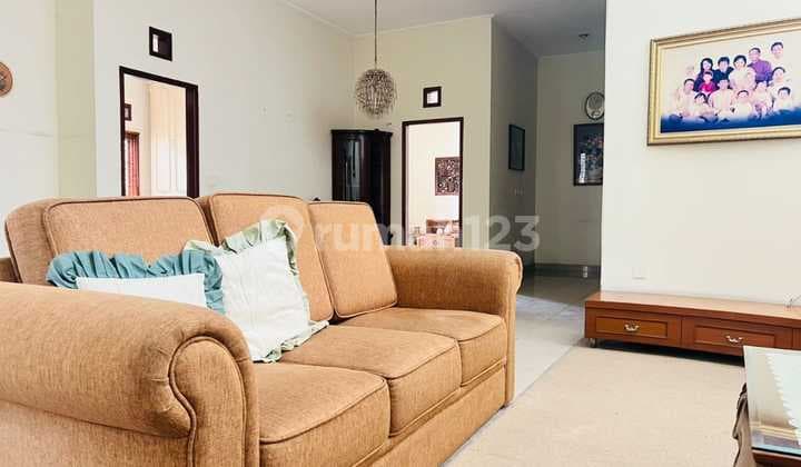 Dijual Rumah Bagus Sayap Gegerkalong Hilir