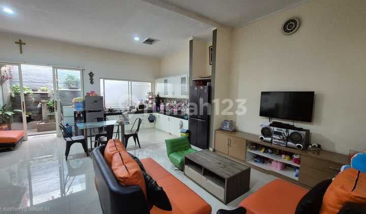 Dijual Rumah Taman Kopo Indah 3