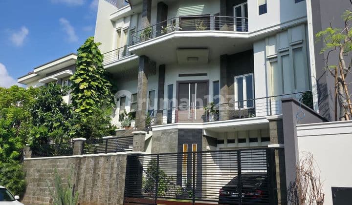 House in Kelapa Gading Size 15 x 26 Fully Furnished