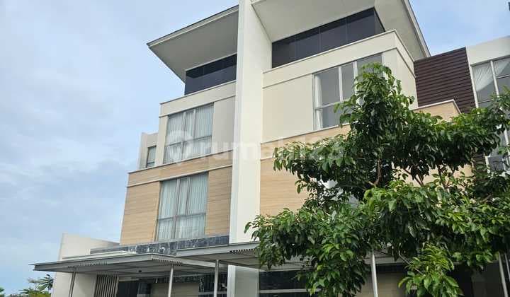 Rumah Siap Huni di Golf Island Ukuran 542 M2