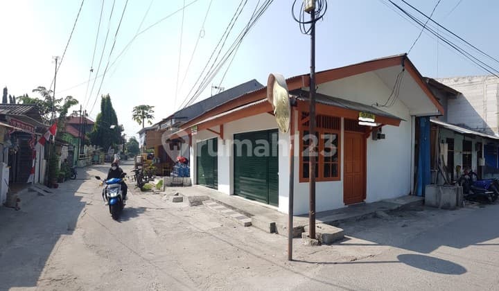 Strategic Shop House, suitable for residence, Harapan Jaya, North Bekasi