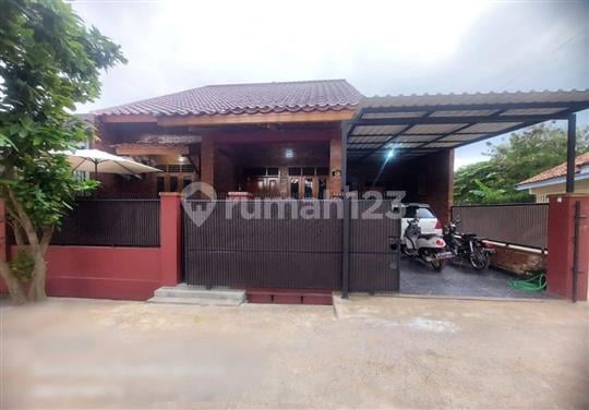 Rumah Bagus Unfurnished SHM di Kodau, Bekasi