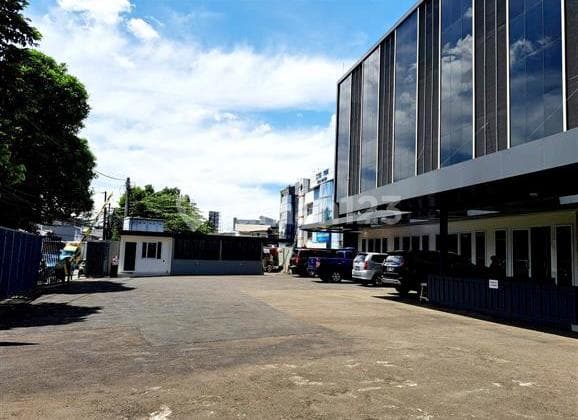 New Four-Story Shop House in Cililitan, Kramat Jati, East Jakarta