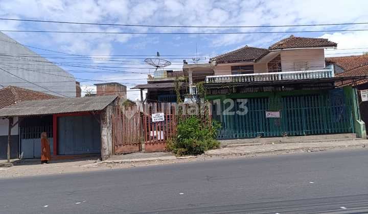 Rumah Luas Berikut Kostan Dekat Alun Alun Tarogong Garut