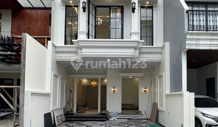 Rumah Baru Modern 3 Lantai Cluster Besar Strategis di Jagakarsa Jakarta Selatan Dekat Ragunan