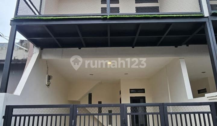 Rumah Minimalis di Antapani