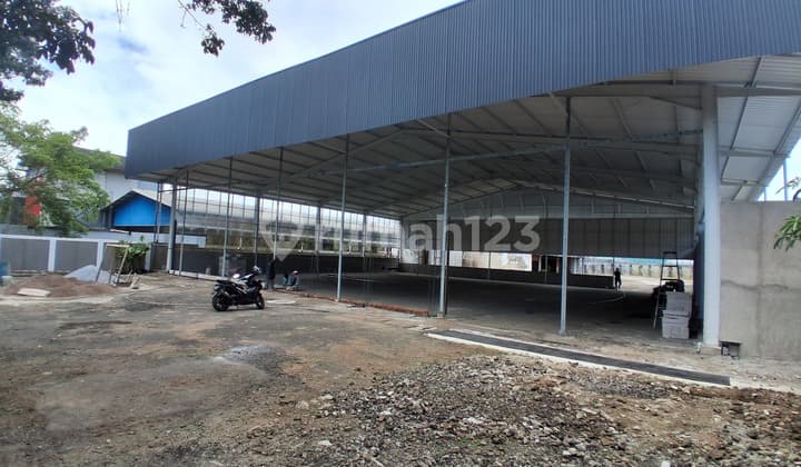 Gudang di Cimahi atau Lapangan Fadel