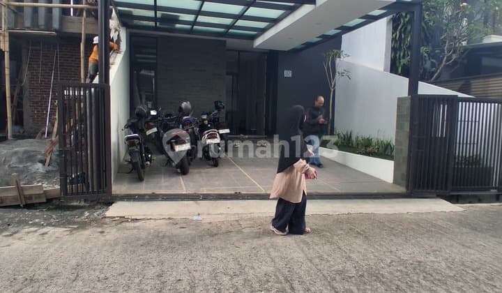 Rumah Bangunan Baru di Sayap Buah Batu