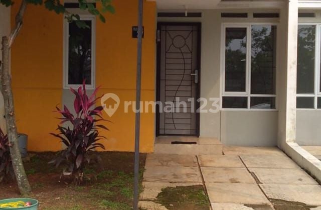 Rumah siap huni di Sentraland dekat stasiun kereta api