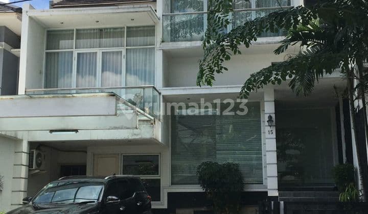 Rumah siap huni dekat Bintaro.Plaza Shopping Mall