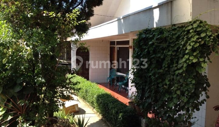 Rumah Lama Terawat Sukaluyu Cikutra