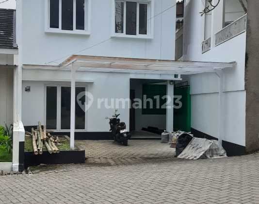 Rumah, 2 Lantai, SHM Ada View Dekat Tempat Wisata Lembang Nego Sampai Deal