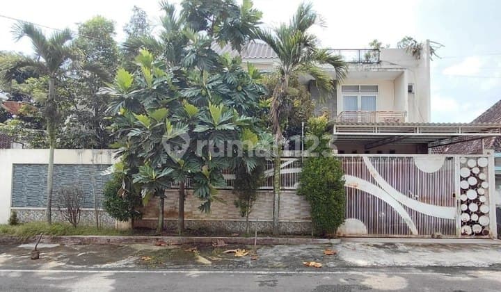 Rumah Mewah Pulau2 Klojen 280/327 Modern Tengah Kota Harga Miring