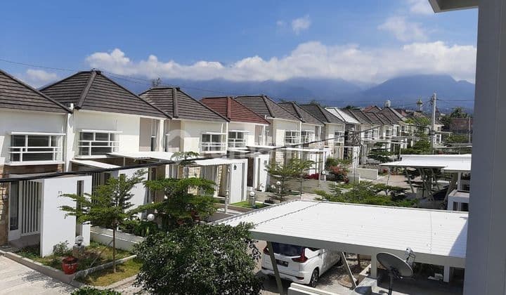 Murah Villa 150/94 Batu Furnished Selangkah ke Jatim Park 3 View Ecotic