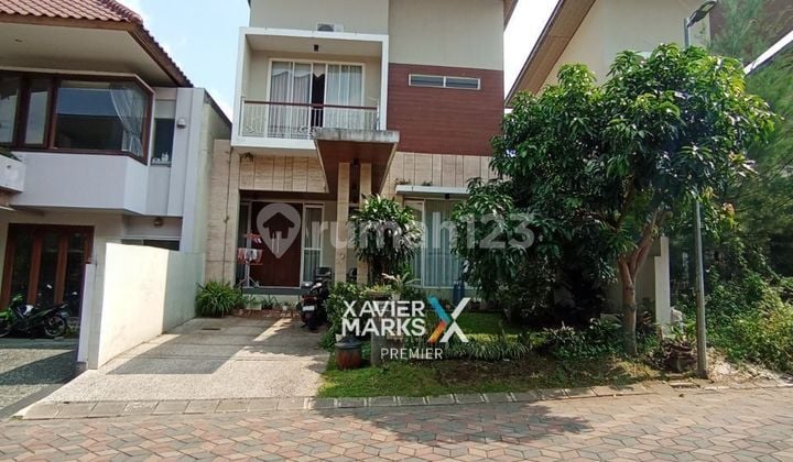 Rumah Mewah 250/180 Ijen Nirwana Klojen Elite Tengah Kota