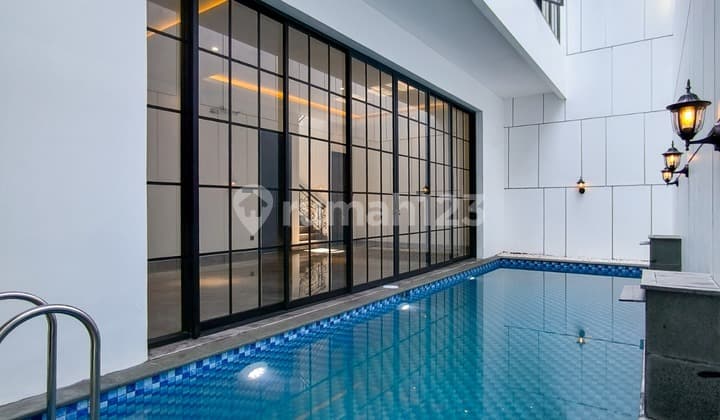 Rumah Mewah ,Ada kolam renang di Bintaro Jaya 9