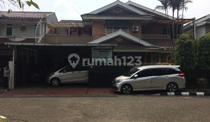 Nice House in Menteng, Bintaro Jaya