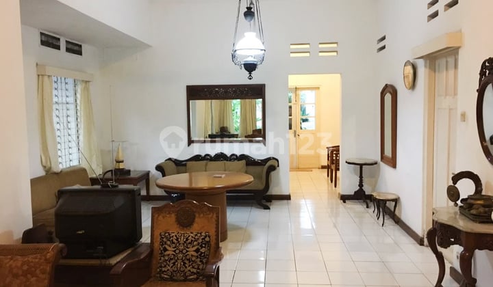 Rumah Bagus, Lokasi Tengah Kota di Menteng Jakarta Pusat