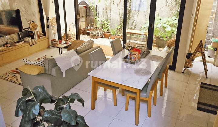 Rumah Bagus dan Terawat, Lokasi Strategis di Cluster Discovery, Bintaro Jaya