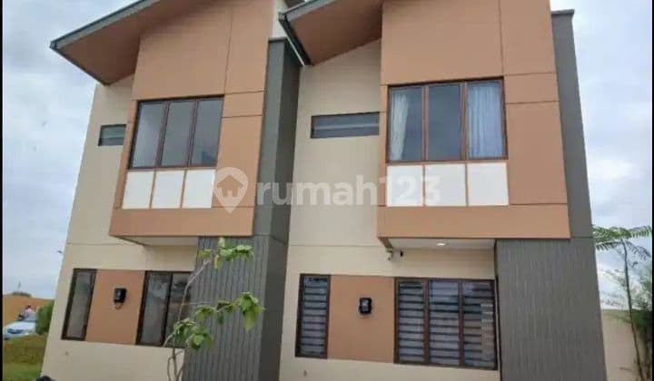 Rumah di Jababeka 2 Lantai Fasilitas Lengkap Dekat Jababeka Golf dan Kawasan Industri Jababeka ibk