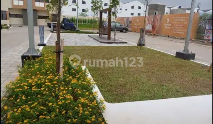 Ibuki Rumah di Jababeka Dekat Stasiun Kereta Api dan Padang Golf 2 Lantai ibk