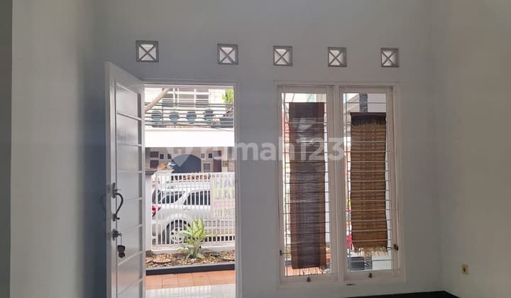 Rumah Bagus di Bintaro Jaya 9