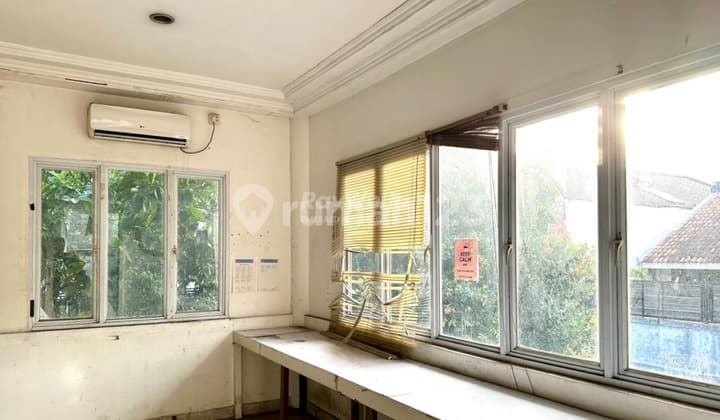 Rumah Komersil di Jl Adiaksa Raya Lebak Bulus Jakarta Selatan Harga Dekat NJOP untuk Usaha Kuliner Guest House