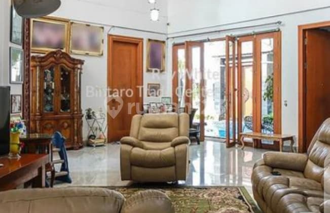 Rumah 2 Lantai,Ada Swimming Pool,Nyaman Lokasi Ok di Bintaro Jaya 9.