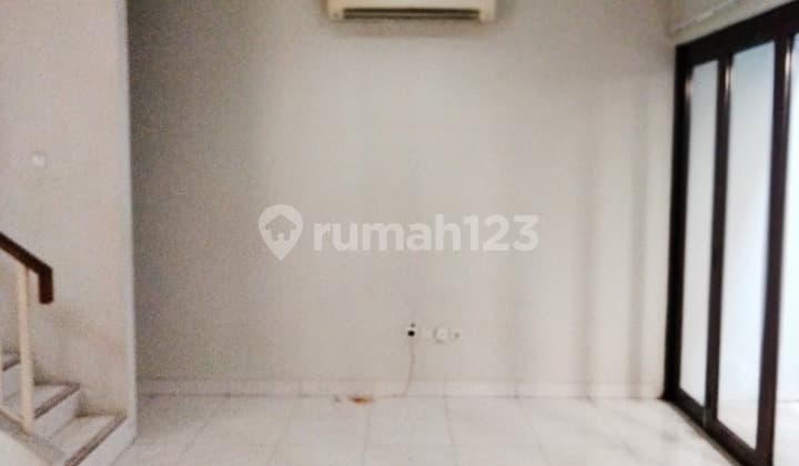 House in a Cluster, wide road in Bintaro Jaya 9