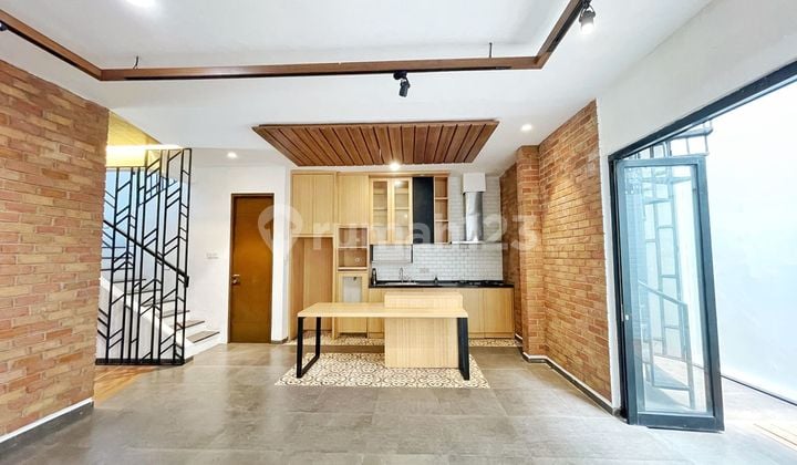Rumah 2 Lantai,Dalam Cluster di Bintaro Jaya 9