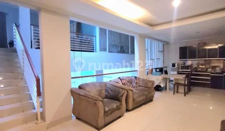 Rumah Bagus,Dalam Cluster,Jalan Lebar di Bintaro Jaya 7.
