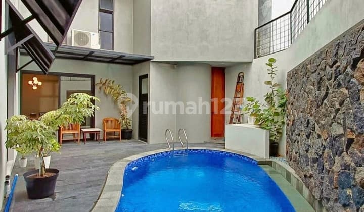 Rumah Bagus,Ada Swmming Pool di Bintaro Jaya 9