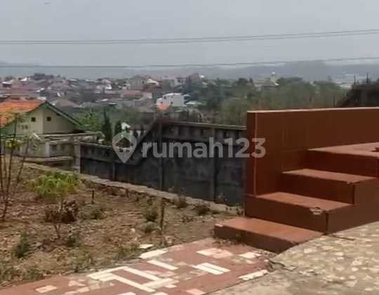 Lot in a Strategic Location on South Borobudur Street, South Semarang