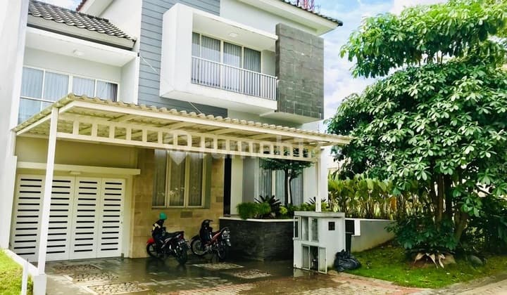 Dijual Rumah 2 Lantai Modern Lokasi di Kebayoran Bintaro Jaya Sektor 7