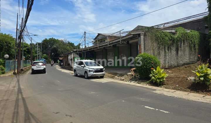 Rumah Hitung Tanah di Pinggir Jalan Kebagusan Raya, Jakarta Selatan