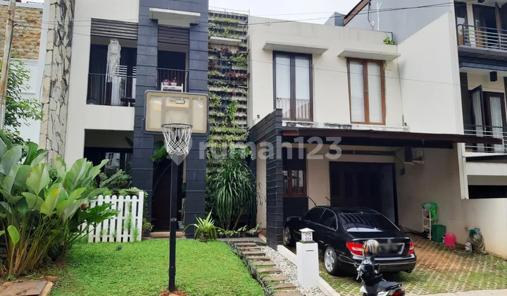 For Sale Ready-to-Occupy House in Strategic Location at Senayan Bintaro 9