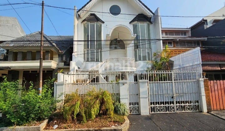 Rumah di Kartika Alam Pondok Indah, Cck Invest dan Huni
