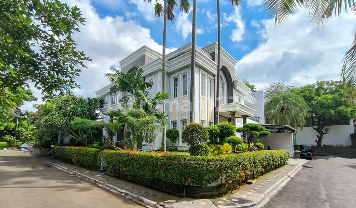 Rumah Bagus Siap Huni Fully Furnished di Graha Taman, Bintaro Jaya Sektor 9