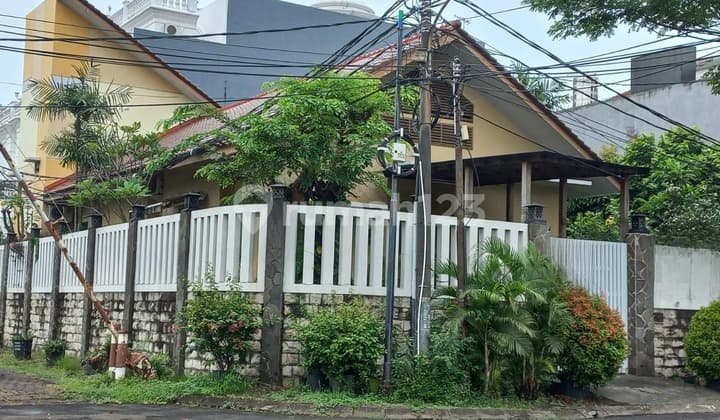 Rumah di Perumahan Duta Garden, Benda - Tangerang