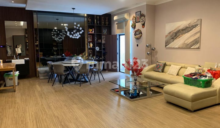 Rumah Kantor Ditanah Sereal Raya Dijual Cepat. Rapi & Bagus. Siap Pakai
