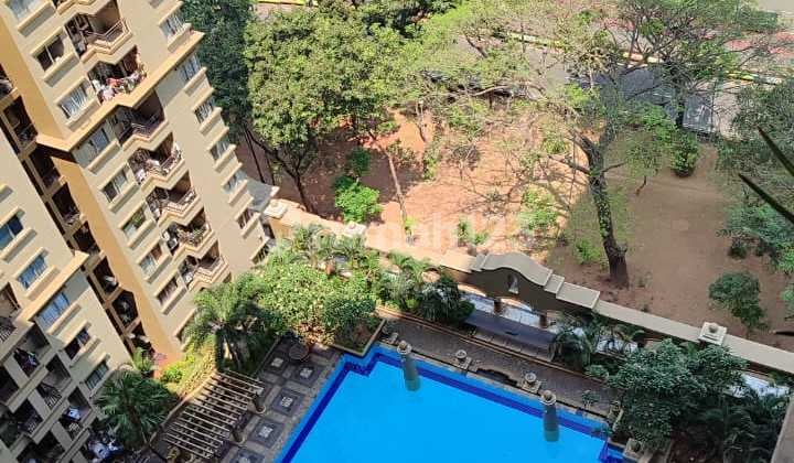 2 Beds, 1 Bath, Pool View