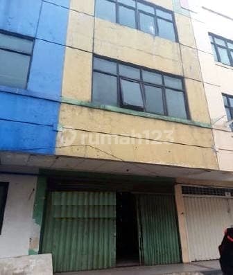 In the Ruko Complex, Lots of Parking, Busy Area