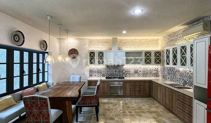 Hunian Arsitektur Tropis Yang Asri Dan Nyaman