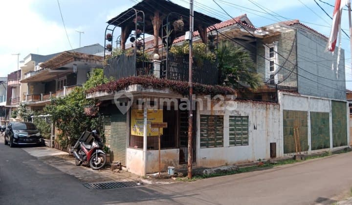 Rumah Besar Hook Luas Dalam Perum Duren Sawit Jakarta Timur