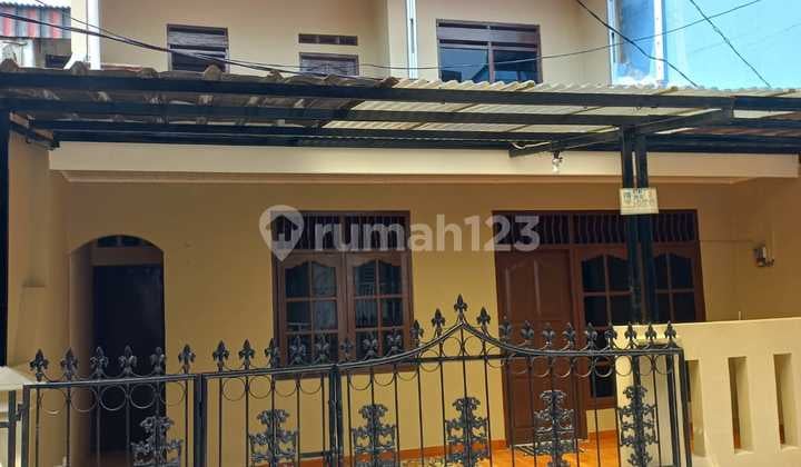 Rumah Terawat Siap Huni Dalam Perumahan di Bekasi Timut